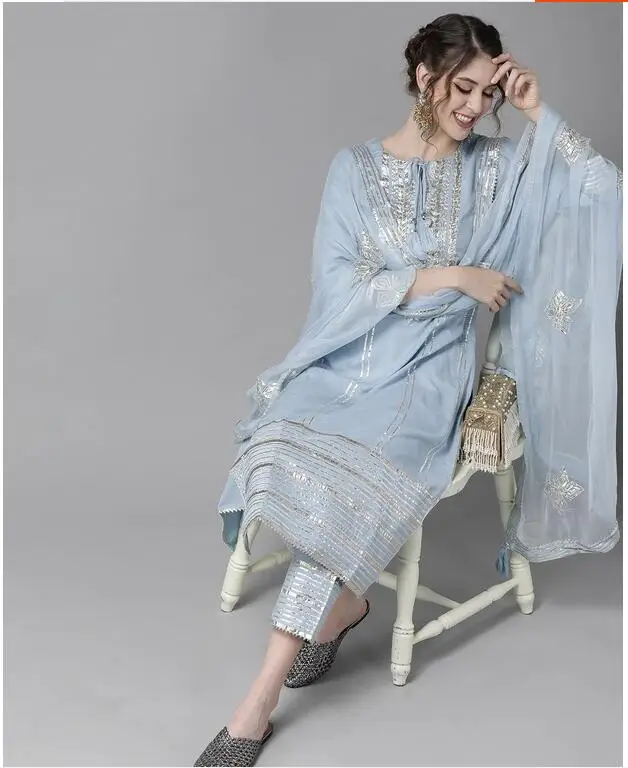 Traditional Indian Punjabi Emb - Salwar Kameez Set 评论和价格