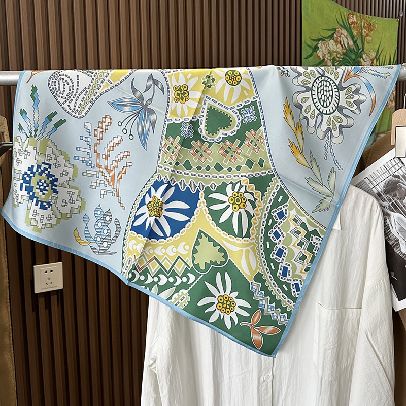Green Boho Horse Square Scarf  - Ethnic Fashion Accessories 评论和价格